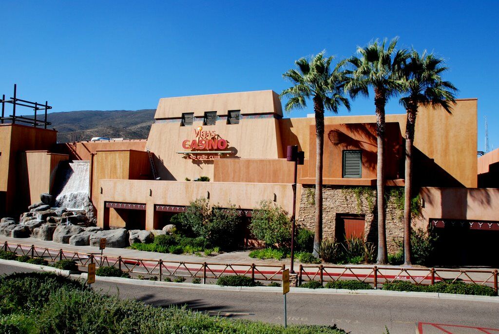 Viejas Casino & Willows Hotel Алпайн Екстериор снимка
