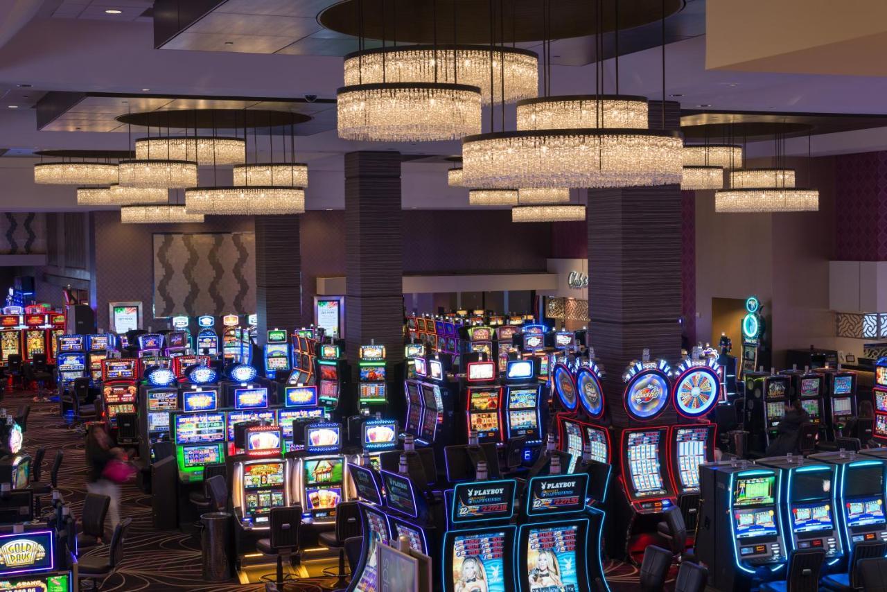 Viejas Casino & Willows Hotel Алпайн Екстериор снимка